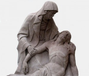 Pietà en pierre Pietà en pierre