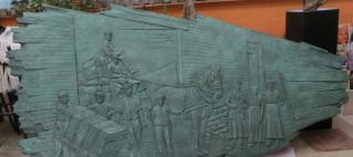 sculpture- bas-relief monumental en resine